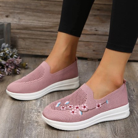 Regia Orthopedic Sneakers